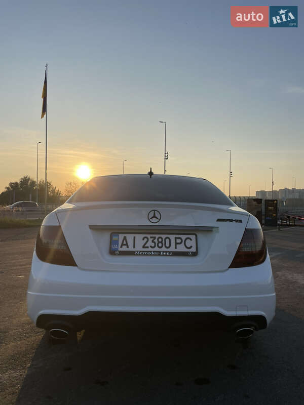 Седан Mercedes-Benz C-Class 2013 в Киеве