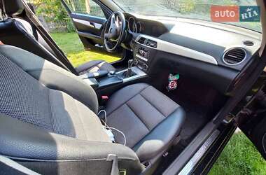 Універсал Mercedes-Benz C-Class 2012 в 