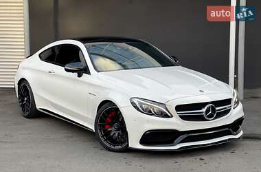 Купе Mercedes-Benz C-Class 2016 в 