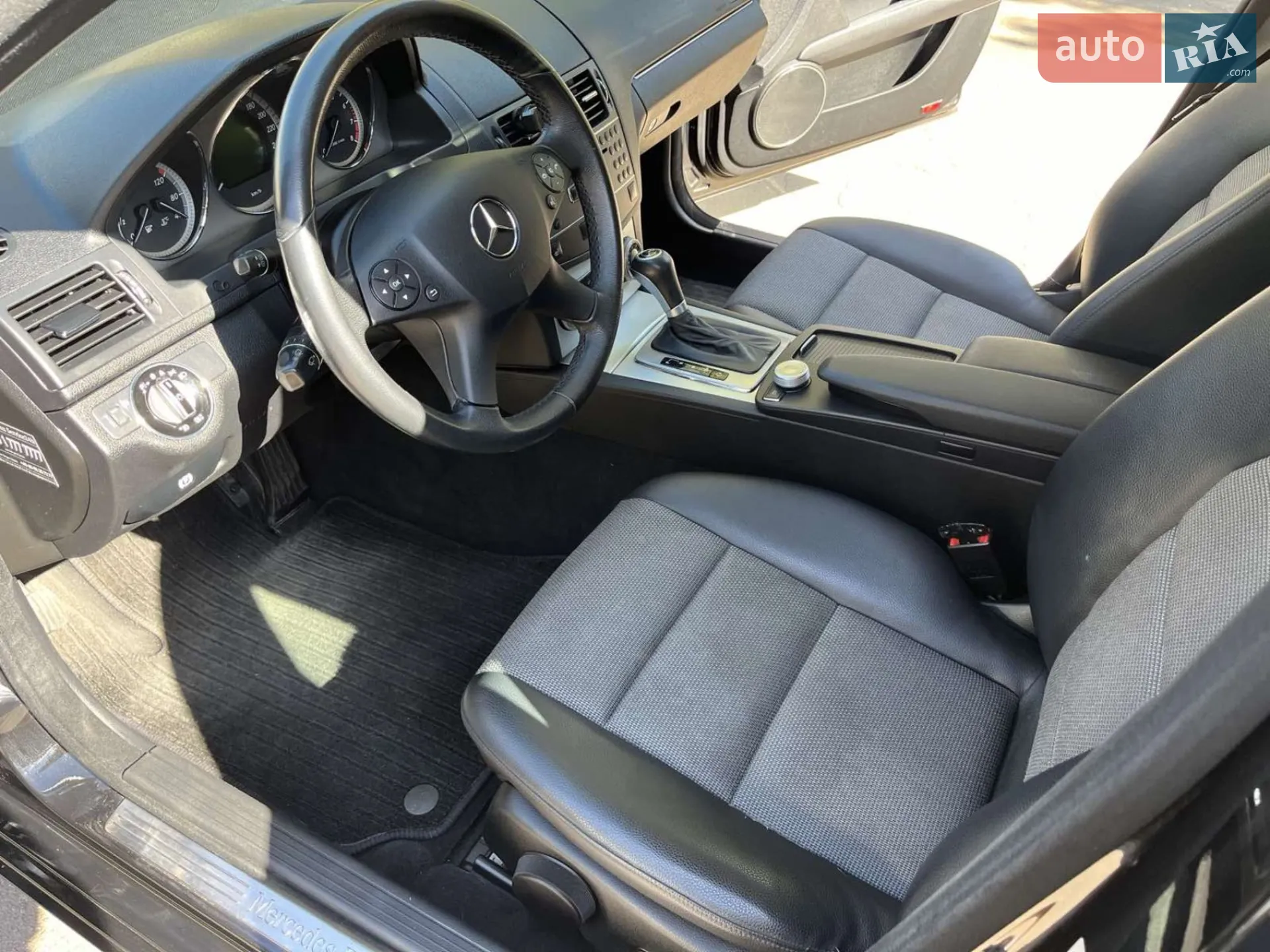 2010 Mercedes-Benz C-klasse - мініатюра 5