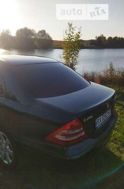 Седан Mercedes-Benz C-Class 2002 в 