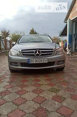 Універсал Mercedes-Benz C-Class 2011 в Почаєві