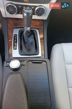 Седан Mercedes-Benz C-Class 2011 в 