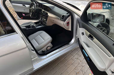 Универсал Mercedes-Benz C-Class 2011 в 