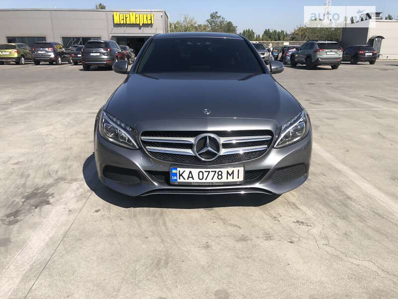 Седан Mercedes-Benz C-Class 2017 в Киеве