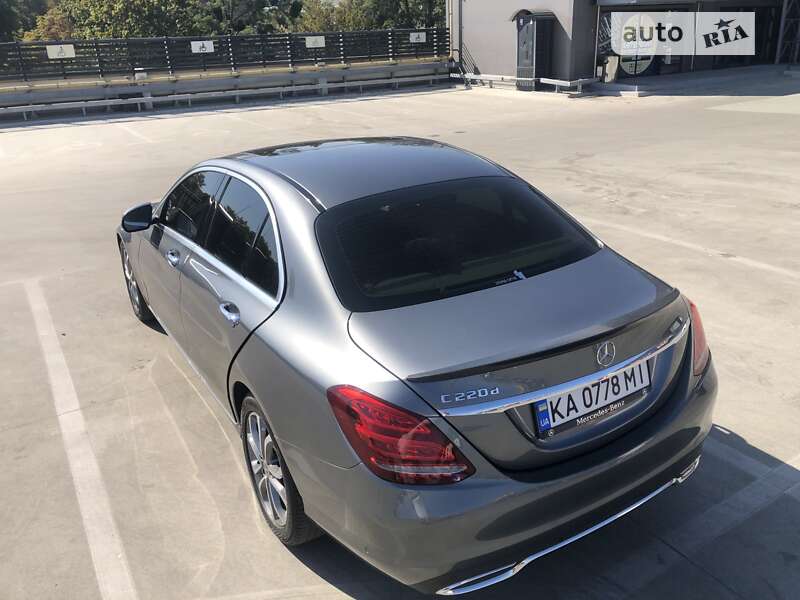 Седан Mercedes-Benz C-Class 2017 в Киеве