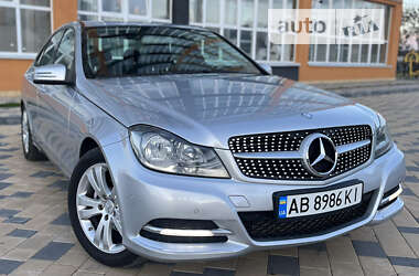 Седан Mercedes-Benz C-Class 2011 в Виннице