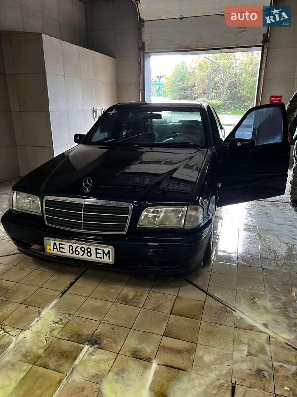 Седан Mercedes-Benz C-Class 1999 в Вашковцах
