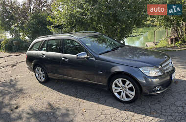 Універсал Mercedes-Benz C-Class 2009 в 