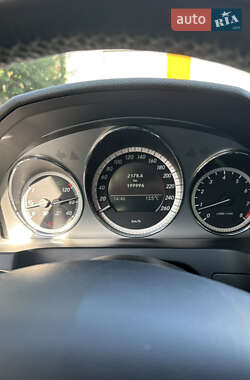 Універсал Mercedes-Benz C-Class 2009 в 