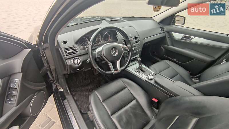 Универсал Mercedes-Benz C-Class 2010 в Белой Церкви