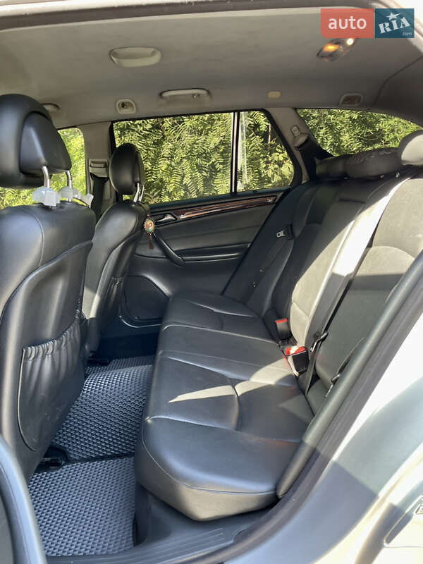 Универсал Mercedes-Benz C-Class 2003 в Днепре