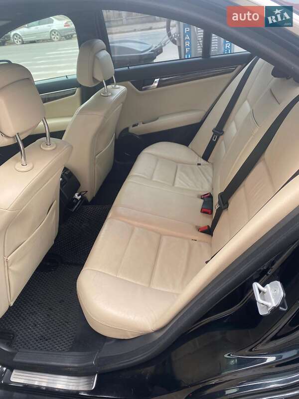 Седан Mercedes-Benz C-Class 2008 в Измаиле