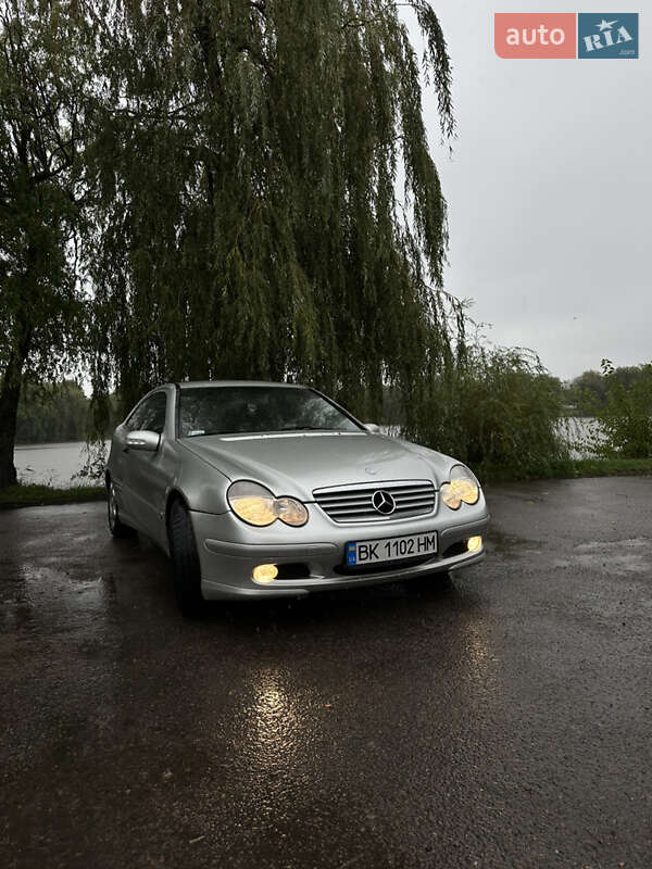 Купе Mercedes-Benz C-Class 2001 в Ровно