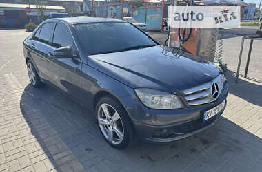 Седан Mercedes-Benz C-Class 2007 в Бучі