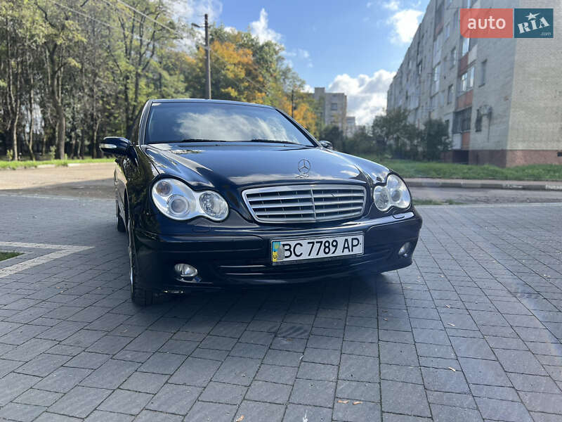 Седан Mercedes-Benz C-Class 2005 в Стрые фото 5 Седан Mercedes-Benz C-Class 2005 в Стрые