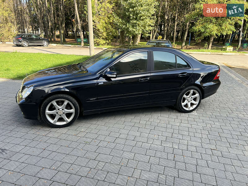 Седан Mercedes-Benz C-Class 2005 в Стрые фото 11 Седан Mercedes-Benz C-Class 2005 в Стрые