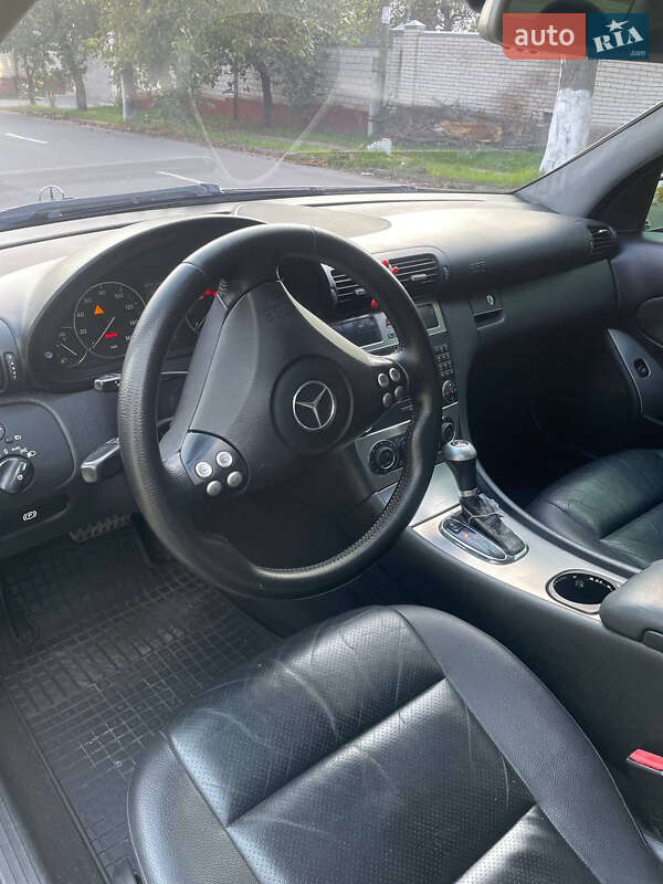 Седан Mercedes-Benz C-Class 2006 в Виннице