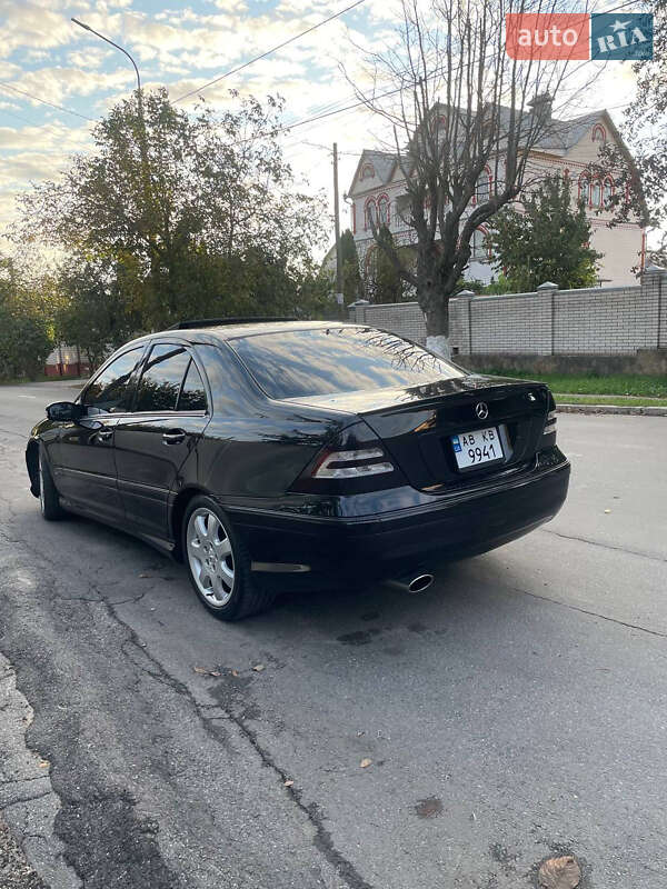 Седан Mercedes-Benz C-Class 2006 в Виннице