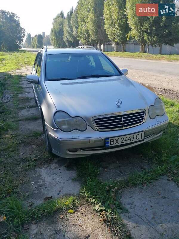 Универсал Mercedes-Benz C-Class 2002 в 