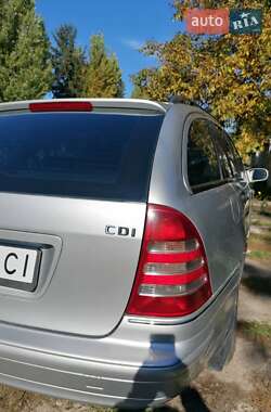 Универсал Mercedes-Benz C-Class 2002 в 