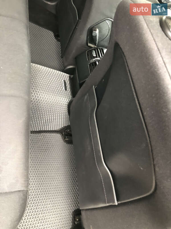 Універсал Mercedes-Benz C-Class 2010 в Дрогобичі