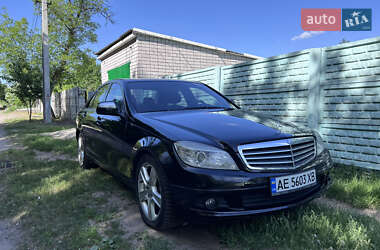 Седан Mercedes-Benz C-Class 2008 в Дніпрі