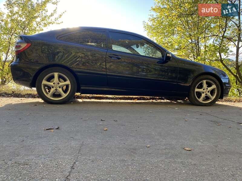 Mercedes-Benz C-Class 2001