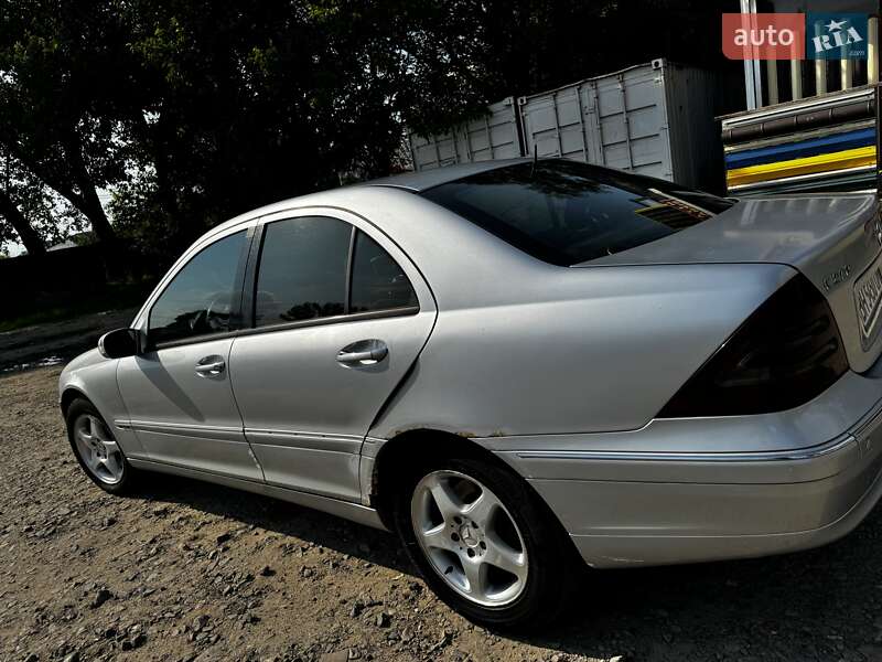 Седан Mercedes-Benz C-Class 2002 в Черноморске