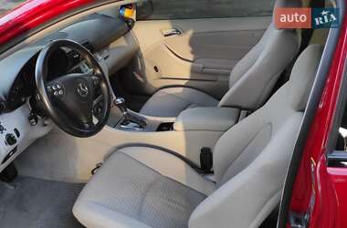 Купе Mercedes-Benz C-Class 2005 в 