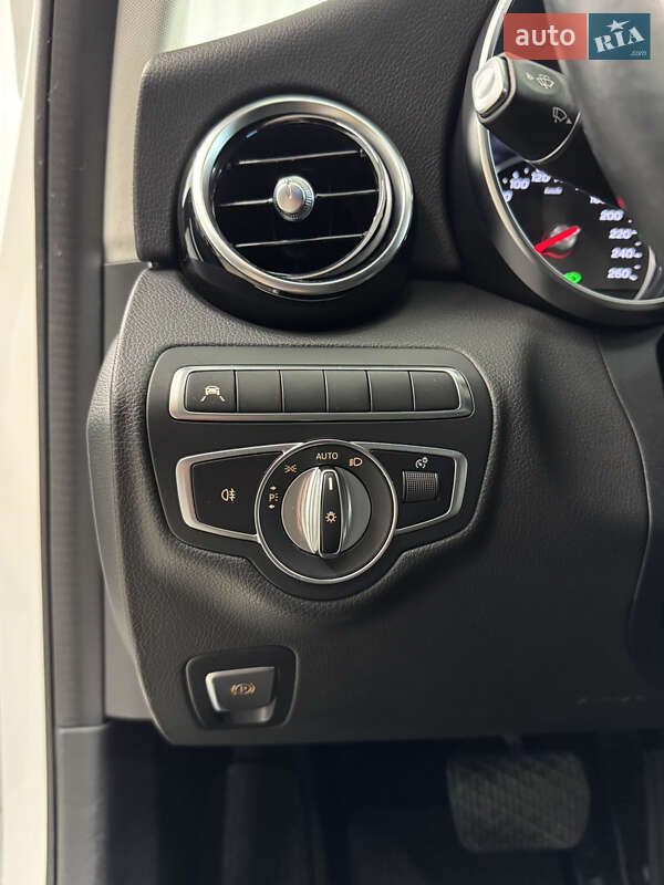 Седан Mercedes-Benz C-Class 2021 в Києві