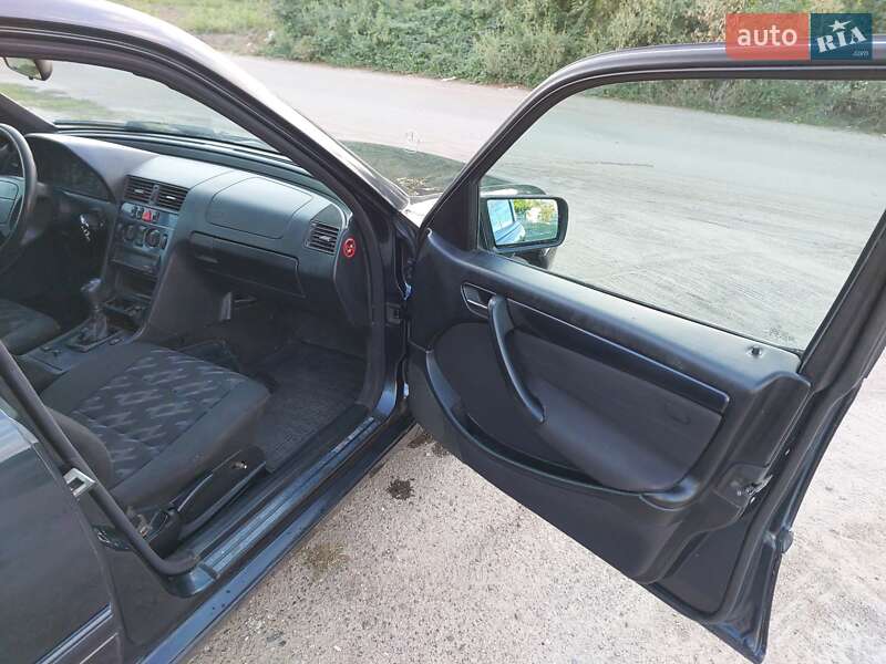 Универсал Mercedes-Benz C-Class 1999 в Черкассах