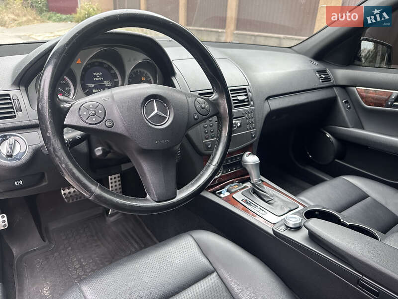Седан Mercedes-Benz C-Class 2010 в Киеве