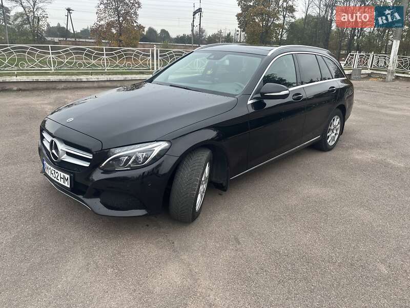 Универсал Mercedes-Benz C-Class 2015 в Коростене