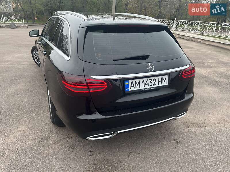 Универсал Mercedes-Benz C-Class 2015 в Коростене
