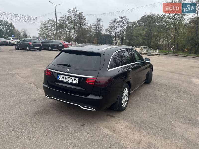 Универсал Mercedes-Benz C-Class 2015 в Коростене