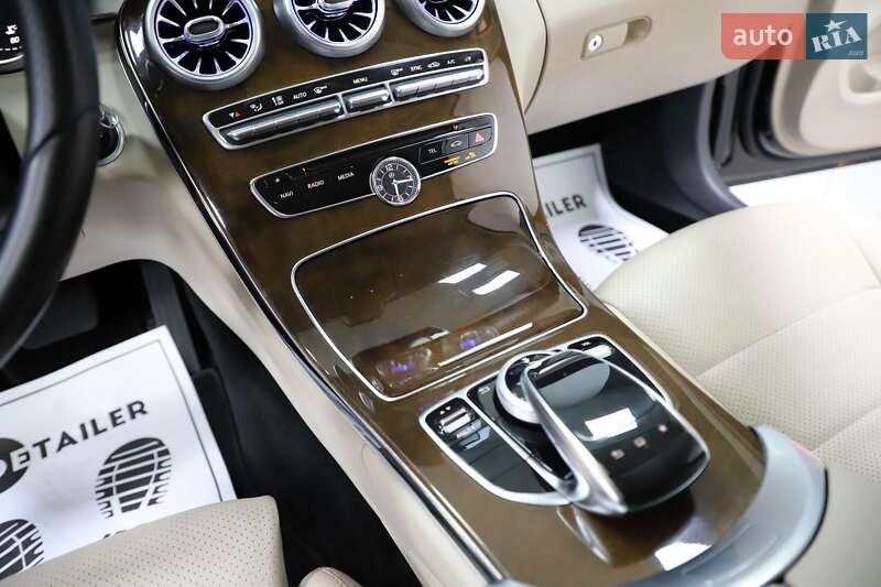 Седан Mercedes-Benz C-Class 2015 в Каменском