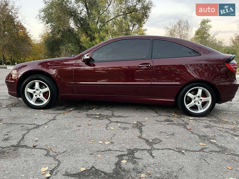 Купе Mercedes-Benz C-Class 2003 в Запорожье