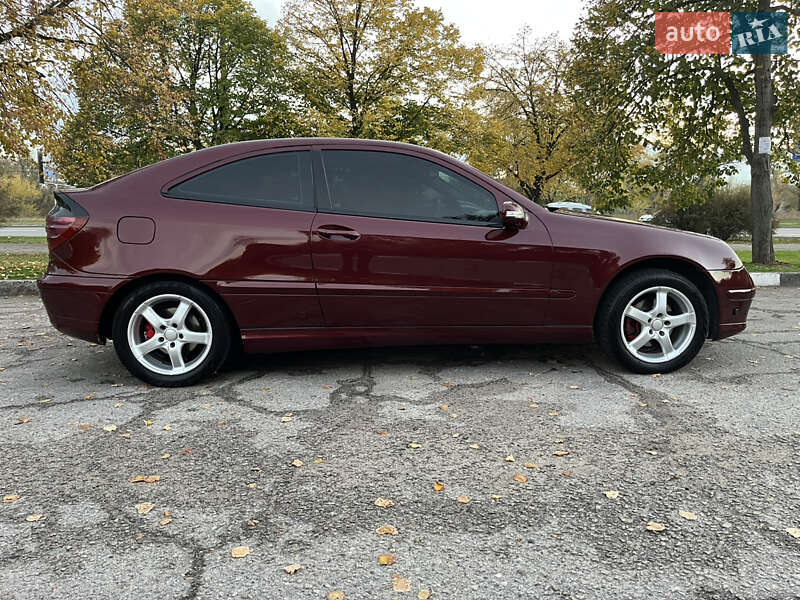 Купе Mercedes-Benz C-Class 2003 в Запорожье