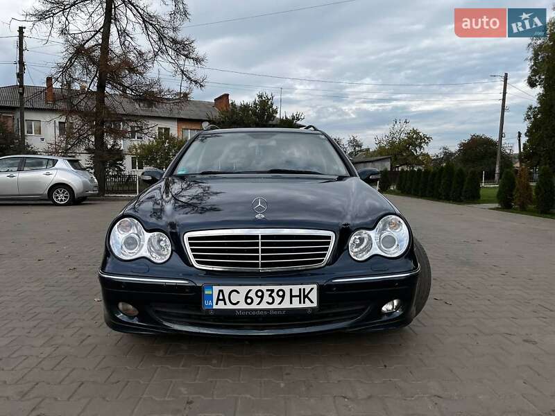 Універсал Mercedes-Benz C-Class 2004 в Луцьку