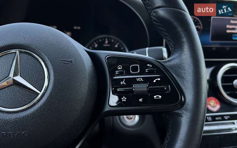 Седан Mercedes-Benz C-Class 2018 в Львові