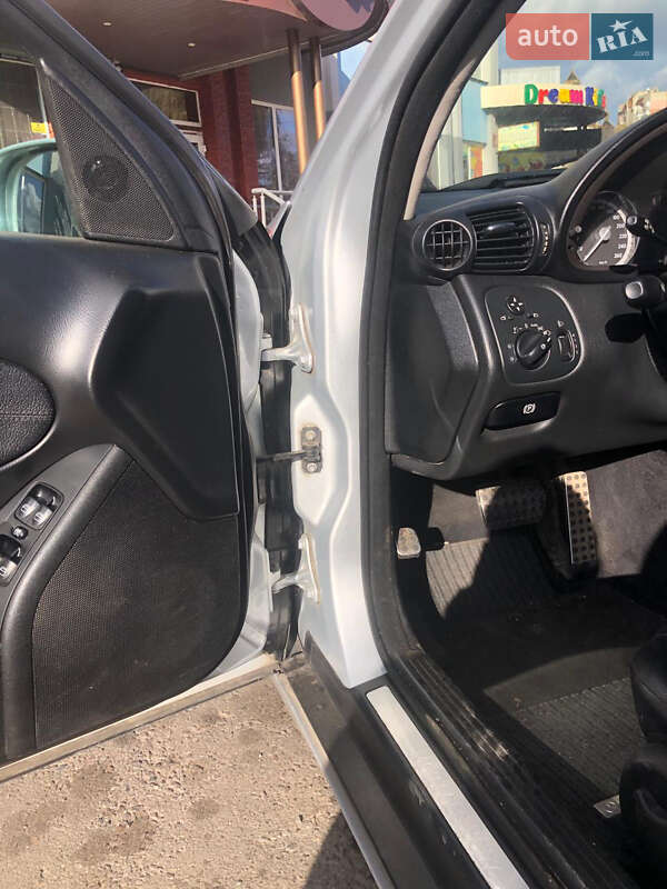 Седан Mercedes-Benz C-Class 2006 в Рівному