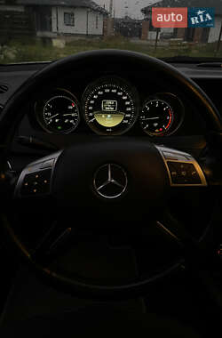 Универсал Mercedes-Benz C-Class 2011 в 