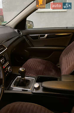 Универсал Mercedes-Benz C-Class 2011 в 