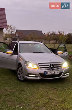 Универсал Mercedes-Benz C-Class 2011 в 