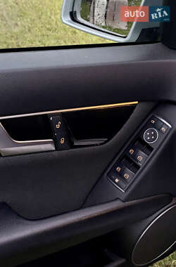 Универсал Mercedes-Benz C-Class 2011 в 