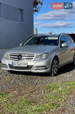 Универсал Mercedes-Benz C-Class 2011 в 