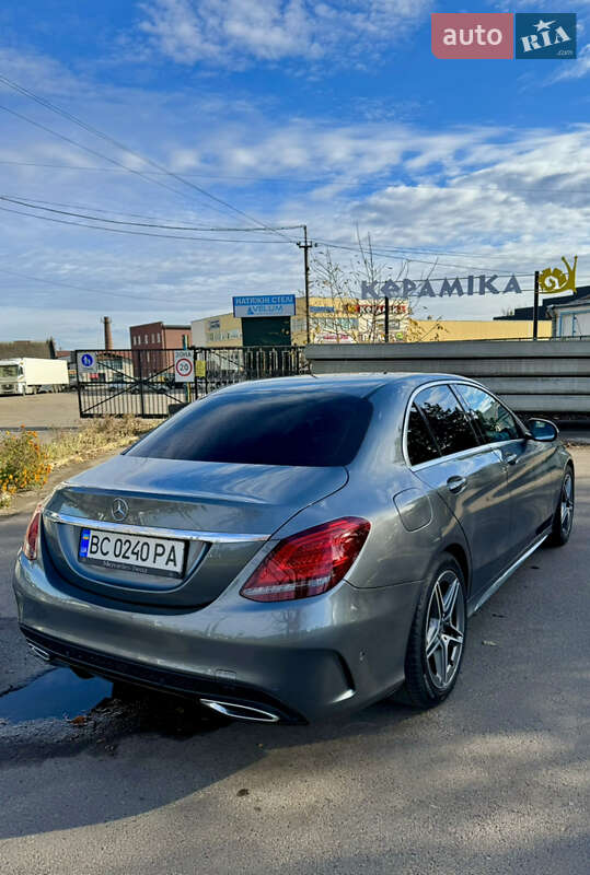 Седан Mercedes-Benz C-Class 2019 в Львові