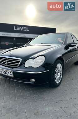 Седан Mercedes-Benz C-Class 2003 в Хусте