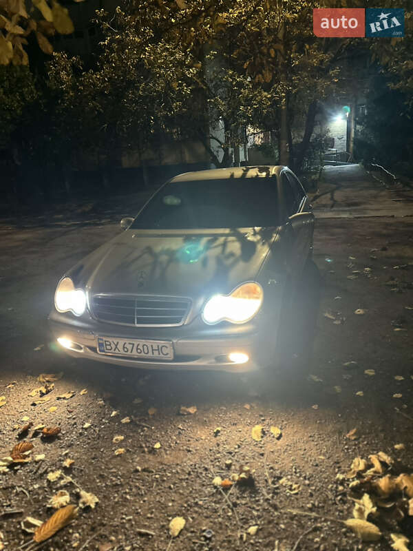 Седан Mercedes-Benz C-Class 2003 в Хмельницком